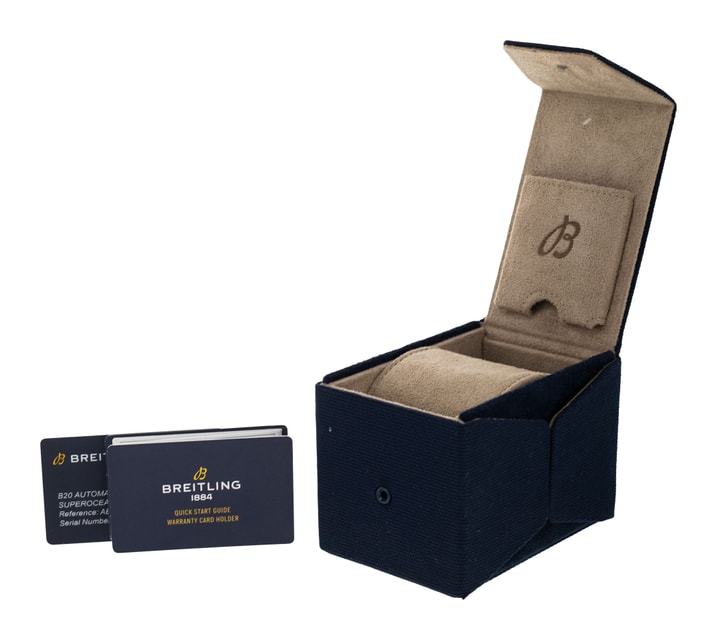 Breitling SuperOcean Heritage B20 Automatic 42 AB2010 Image 4